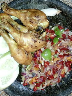 Foto resep 3. Paha Goreng Lengkuas Sambal Matah