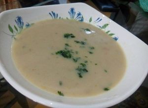Una foto de Sopa de Guineo