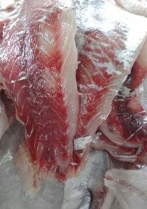 Una foto de Pescado a la plancha con verduras 
