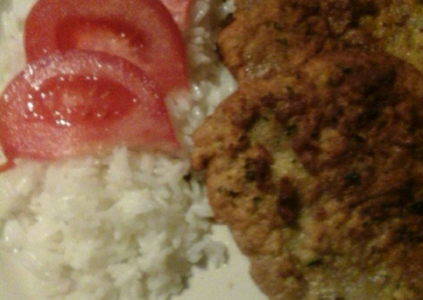 Milanesas de carne picada con cebollas
