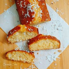 A picture of Coconut pound Cake.