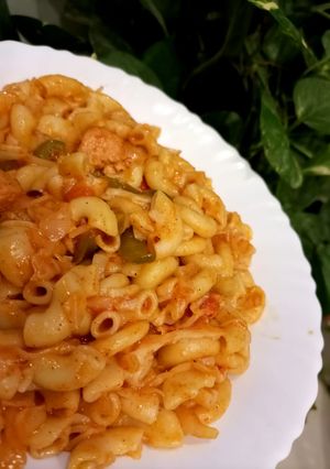 A picture of Macaroni.