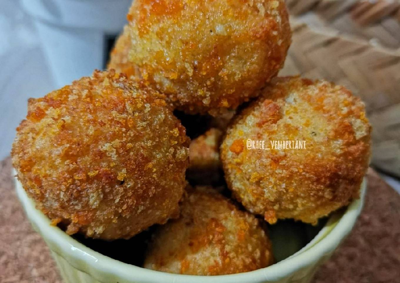 Bola Bola Mie