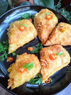 नूडल्स स्प्रिंग रोल (Noodles spring roll recipe in hindi) रेसिपी मुख्य फोटो