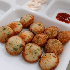 A picture of Sooji Appe.