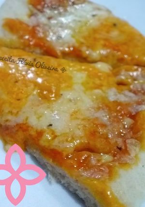 Foto de Pizza de 4 Queijos 🍕