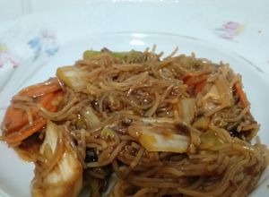Foto de Yakisoba de bifum