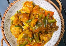 Ayam Tauhu Masak Sos Lada Hitam
