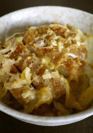 A picture of Easy Microwave Pork Cutlet Bowl (Katsudon).