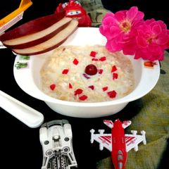 Apple kheer A picture of Apple kheer.