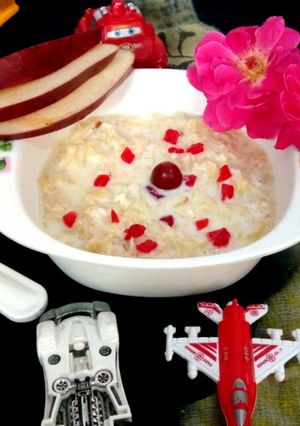 A picture of Apple kheer.