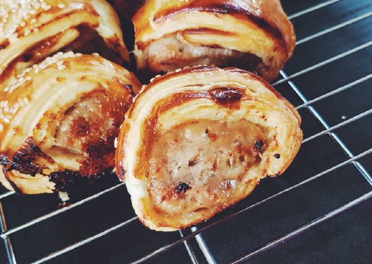 Steps to Make Perfect Caramelised Onion Sausage Rolls