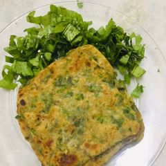 A picture of Winter parathas Palak paratha.