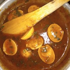 A picture of Title: Egg curry.