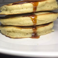 A picture of American-style Pancakes.