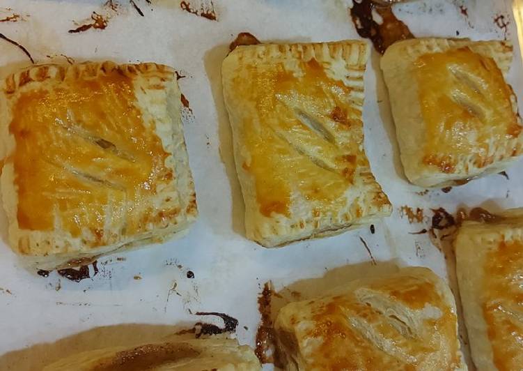 Cara Gampang Menyiapkan Apple pie puff pastry yang Bisa Manjain Lidah