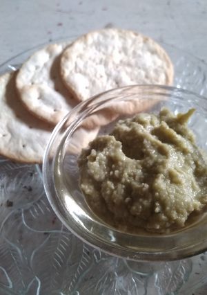 Una foto de Hummus de habas