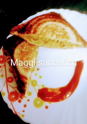 A picture of #maggi sandwich.