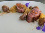 Une photo de canard à l'orange