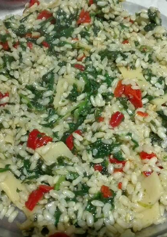 Una foto de Arroz integral salteado con verduras
