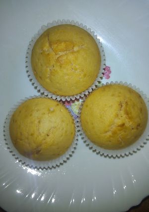 A picture of Orange cupcakes.