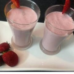 Fresh strawberry and banana smoothie A picture of Fresh strawberry and banana smoothie.