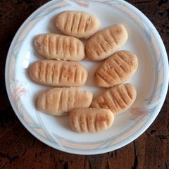 A picture of 3 ingredients diet biscuits 🫓 🫓.