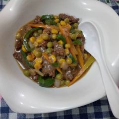 Sweet-spicy beef sauce A picture of Sweet-spicy beef sauce.