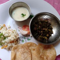 A picture of Gujarati dish.