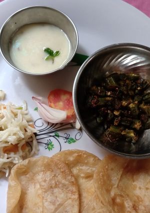 A picture of Gujarati dish.