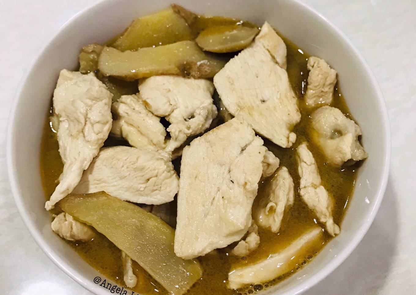 Sup daging ayam dan arak
