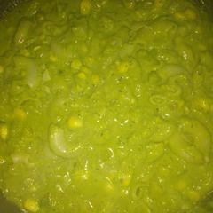 A picture of Double colour pasta.