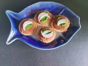 A picture of kabab leaves
