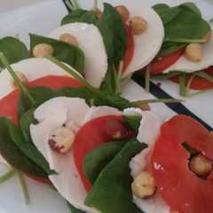 Una foto de Ensalada de espinaca