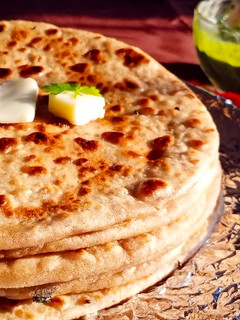 बेसन मूली पराठा (besan mooli paratha recipe in Hindi) रेसिपी मुख्य फोटो