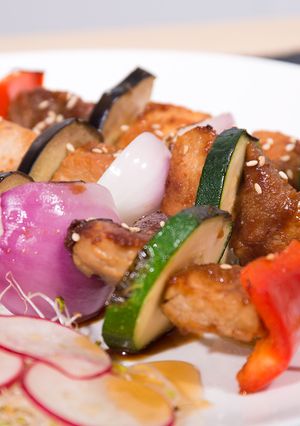 Una foto de Brochetas de cerdo al estilo japonés