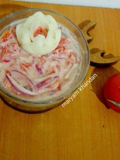 عکسی از دستور سالاد گوجه روسی