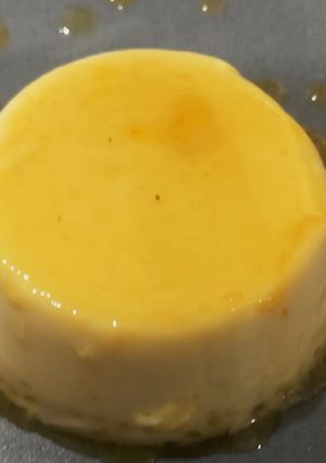 A picture of Cream caramel.