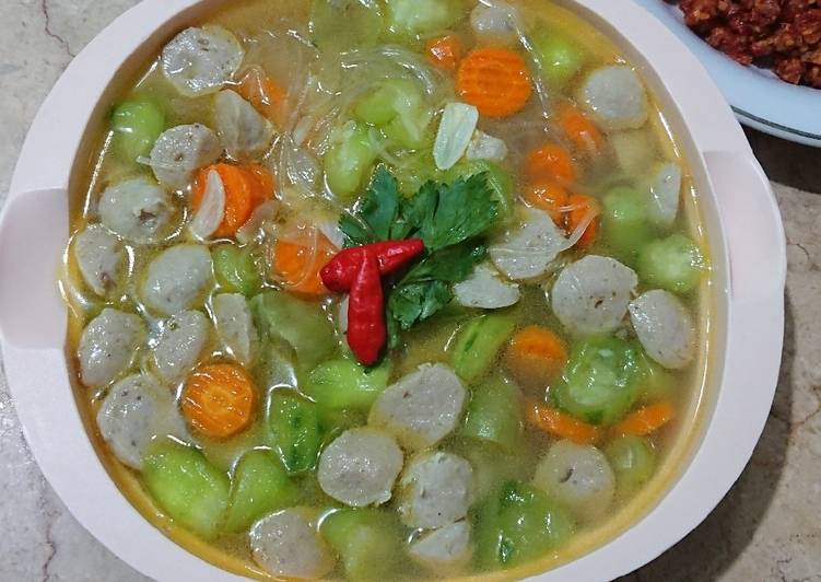 Resep Tumis Oyong Bakso Lezat