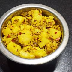 A picture of Jeera Aloo.