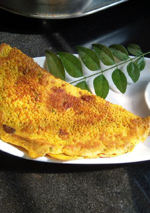 A picture of Aata besan cheela.