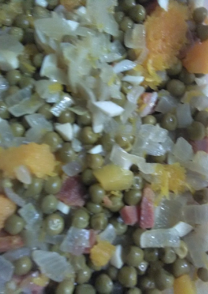 Una foto de Guisantes con jamón y calabaza
