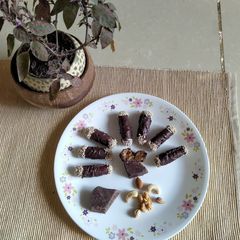 A picture of Healthy Nutty Chocolate Rolls.