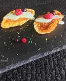 Torrijas de mini croissant con crema de lima y toque de jengibre