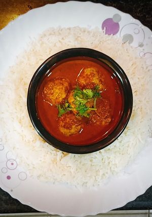 কাশ্মীরি চিকেন রিস্তা(kashmiri chicken rista recipe in Bengali) রেসিপির প্রধান ছবি