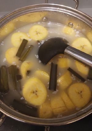 Foto resep Kolak Pisang (Plaintain Stewed in Palm Sugar and Coconut Cream)