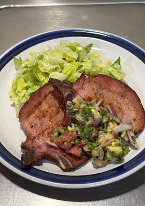 Una foto de Chuletas ahumadas de cerdo *JaureDelicias*