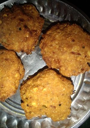 चना दाल वड़ा (chana dal vada recipe in Hindi) रेसिपी मुख्य फोटो