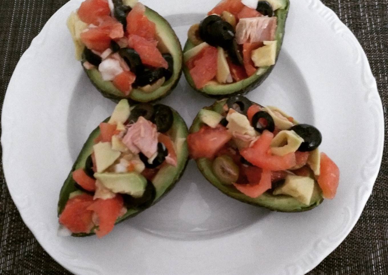 Aguacates rellenos