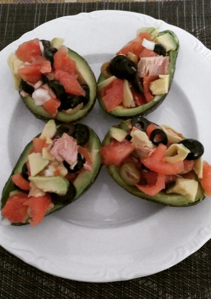 Una foto de Aguacates rellenos